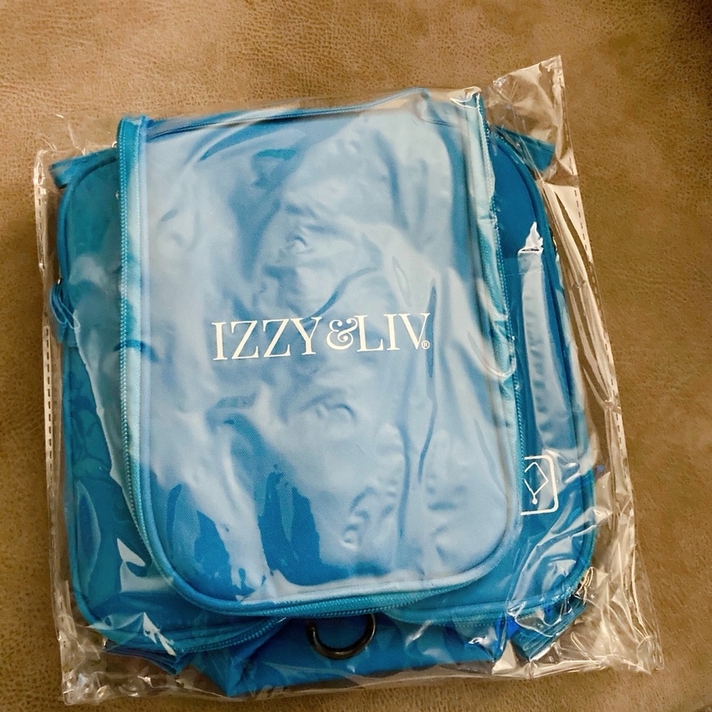 Travel makeup bag